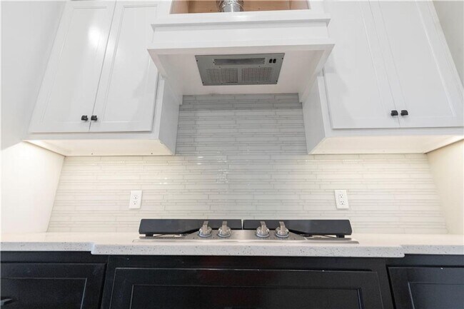 Foto del edificio - Luxury 4 Bedroom 2 Bathroom home in Deer Creek Schools with a Neighborhood Pool/Park (Council Rid...