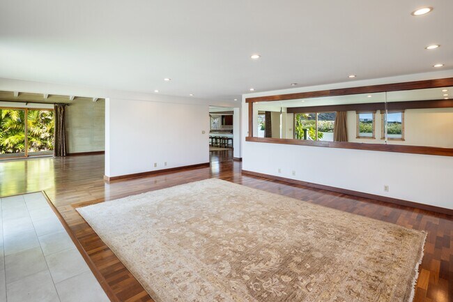 Foto del edificio - 6969 Niumalu Loop