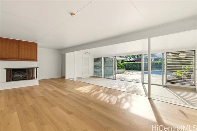 Building Photo - 845 N Kalaheo Ave