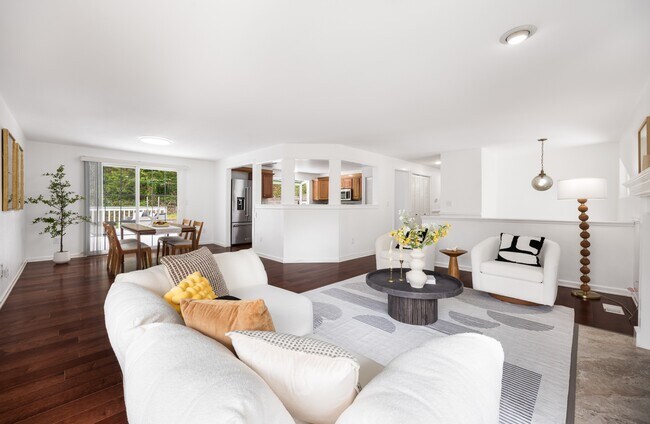 Foto del edificio - 5235 Highland Dr