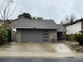 Building Photo - 21062 Larchmont Dr