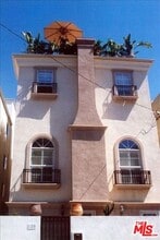 Building Photo - 120 Galleon St