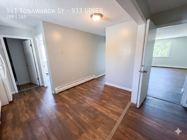 Building Photo - 941 Tonawanda St