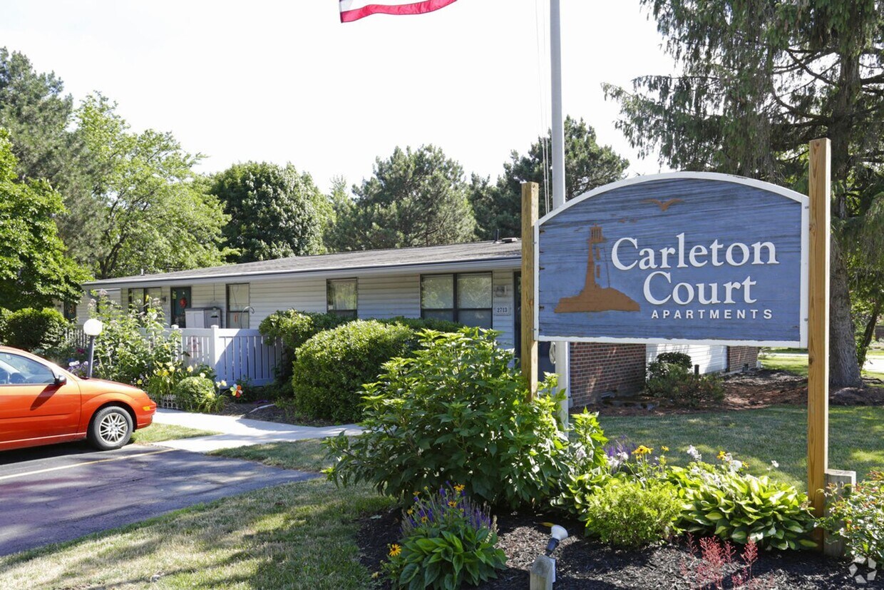 Foto del edificio - Carleton Court