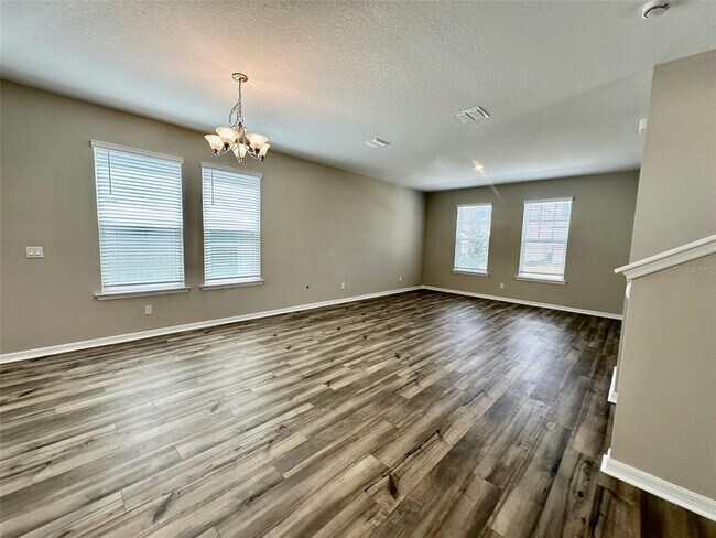 Foto del edificio - 4706 Abbeywood Aly