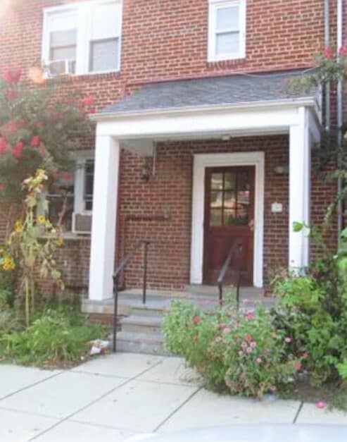 Foto del edificio - 5826 Colorado Ave NW