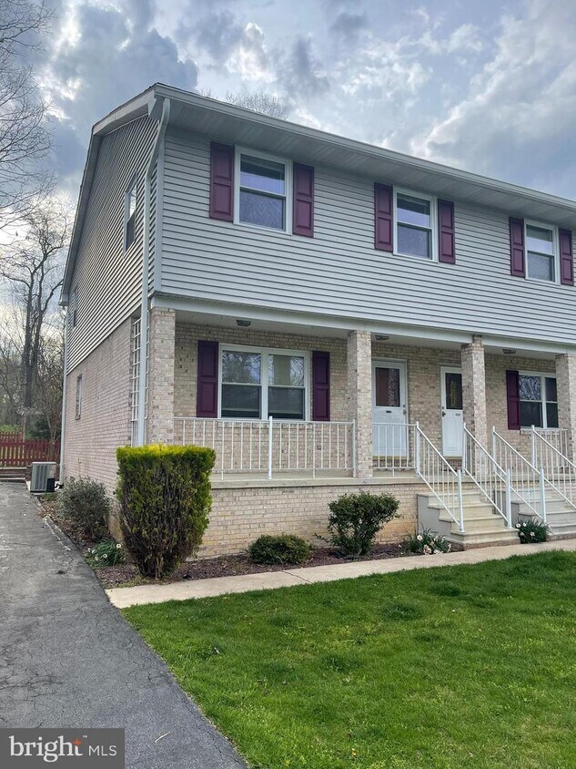 15806 Lockwood Rd, Williamsport, MD 21795 House Rental in