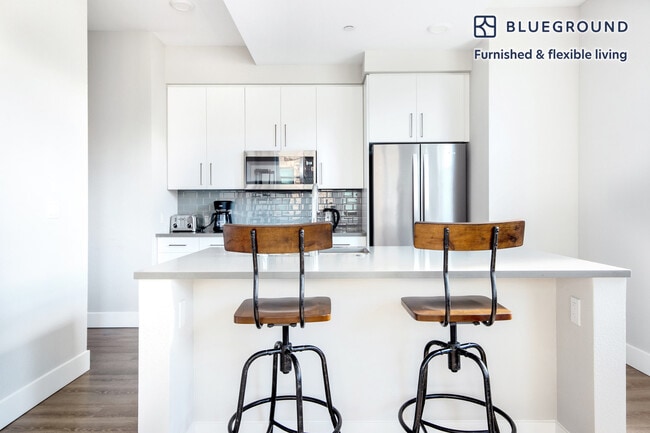 Building Photo - 331 El Camino Real