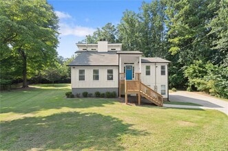 Building Photo - 404 Way Bridge Ct NE
