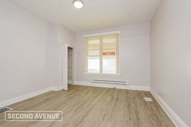 Foto del edificio - 411 Maple ST