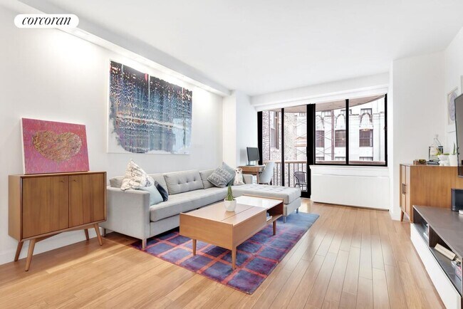Foto del edificio - 45 E 25th St