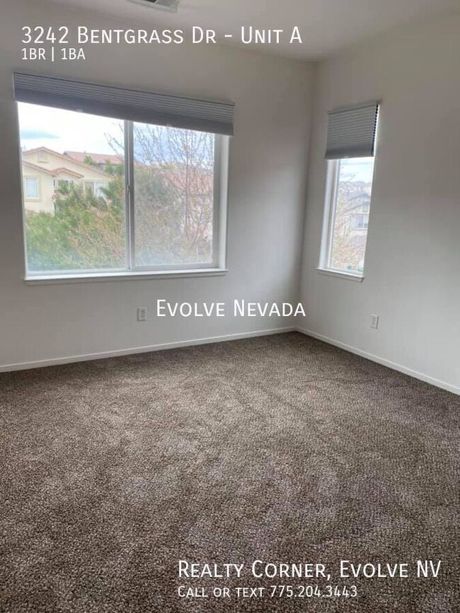 Foto del edificio - Incredible Room by UNR Available June 1st!