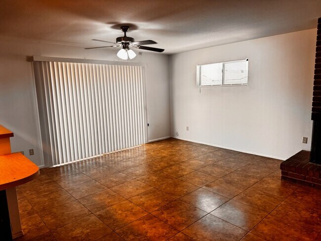 Foto del edificio - 4 bedroom in Tempe