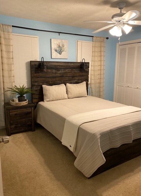 Foto principal - 6494 Bennington Dr