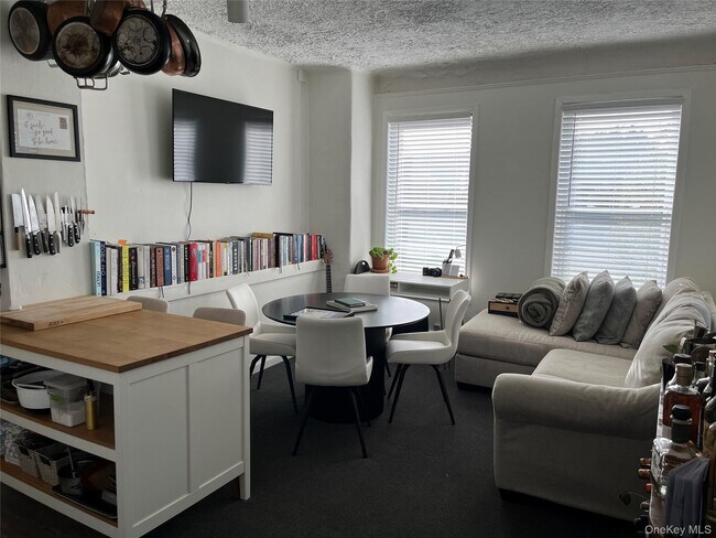 Foto del edificio - 537 Keith Ln