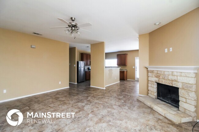 Foto del edificio - 124 Lone Star Ave