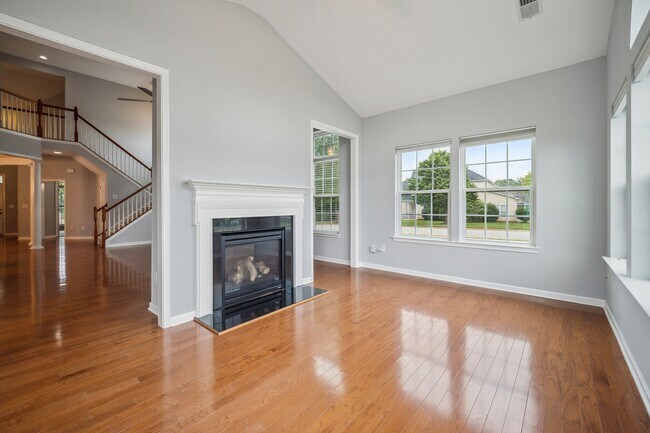 Foto del edificio - 606 Shoreline Blvd