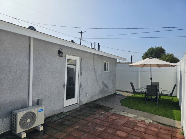 Foto del edificio - 290 E 57th St