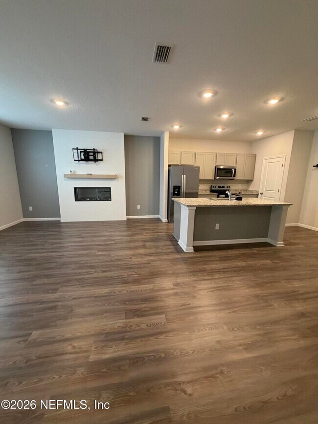 Foto del edificio - 14635 Macadamia Ln