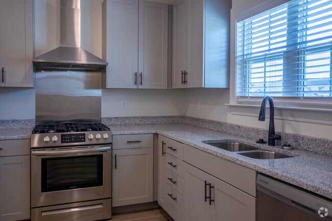3HAB, 2,5BA 2062 ft² - Cottages Of Schillinger Pointe