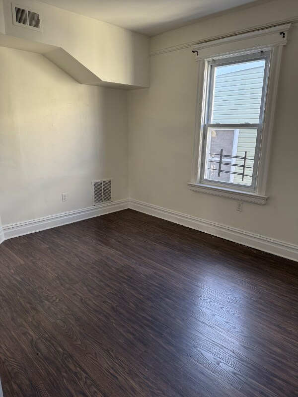 Foto del edificio - 78 Berkshire Pl