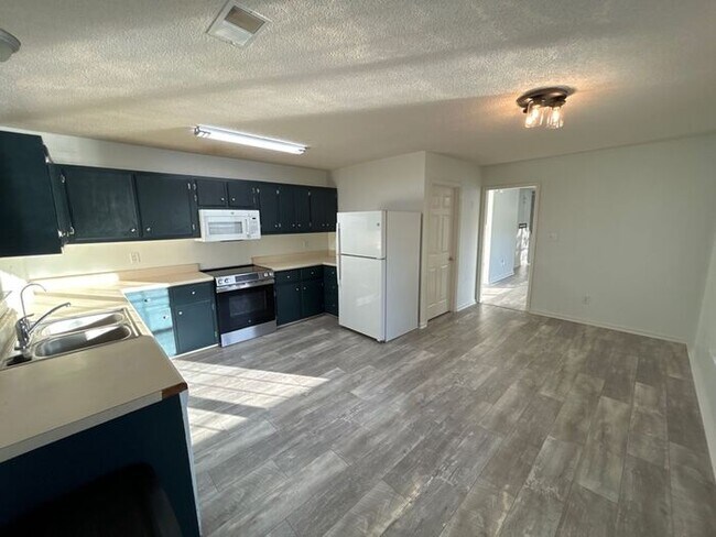 Foto del edificio - 112 Winterberry Ln