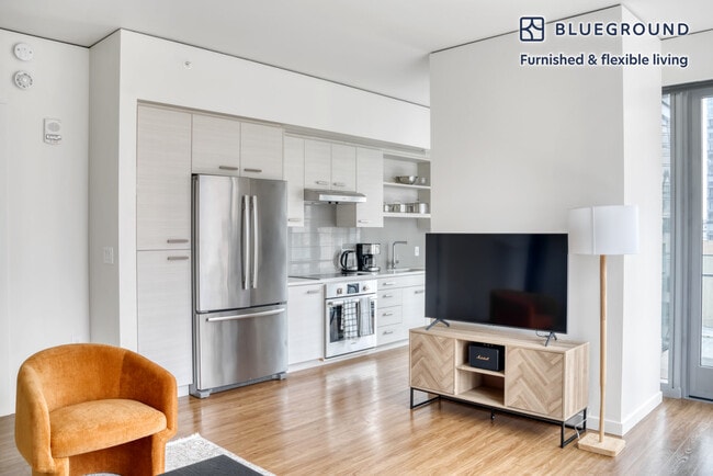 Building Photo - 1430 2nd Ave