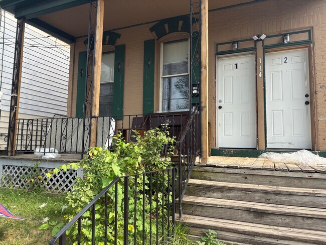 Building Photo - 114 Josephine St