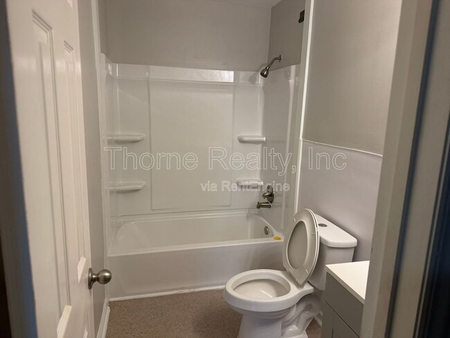 Foto del edificio - 912 Belvedere St