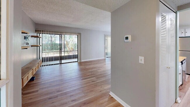 Foto del edificio - 2 Bedroom 2 Bath Condo just 10 Minutes from Downtown St Augustine and Beaches