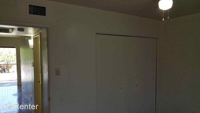 Foto del edificio - 2 br, 1 bath House - 513 N 40th Ave #8