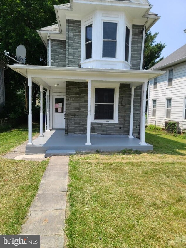 Building Photo - 537 Maryland Ave
