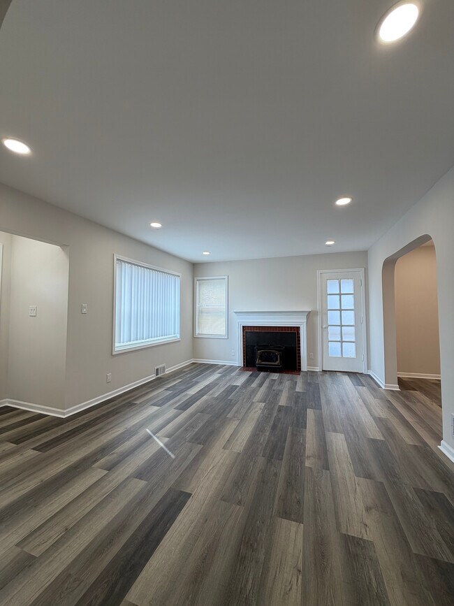 Foto del edificio - 1822 W 187th St