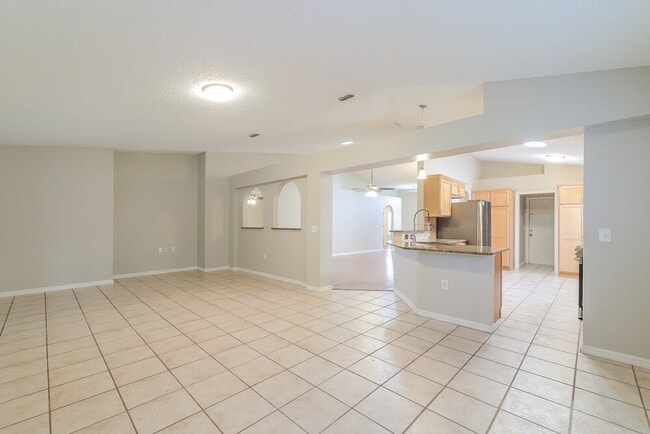 Foto del edificio - 128 Oak View Pl