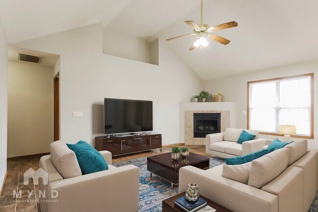 Building Photo - 418 N Century Ave