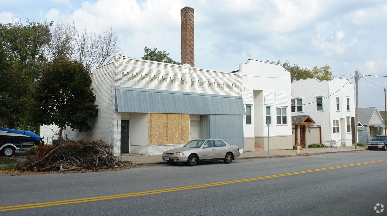 Building Photo - Casa Blanca