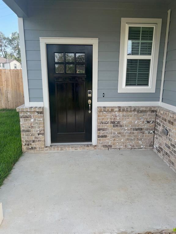 Building Photo - 10703 Blossom Dr