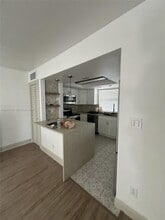 Building Photo - 7112 SW 113th Ct
