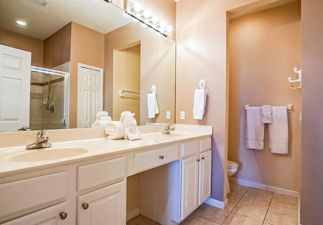 Building Photo - 9328 World Cup Way