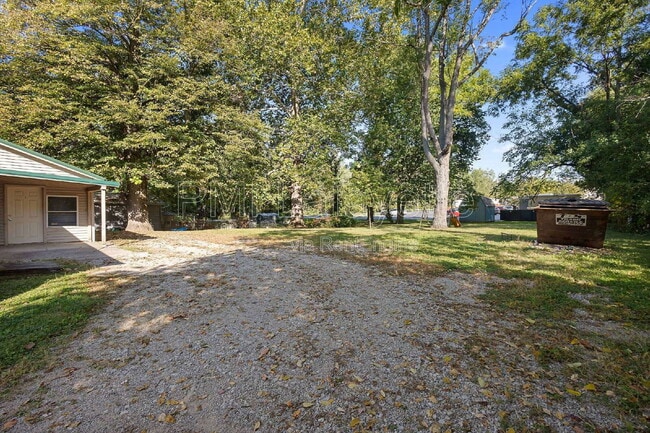 Building Photo - 120 W 3rd St