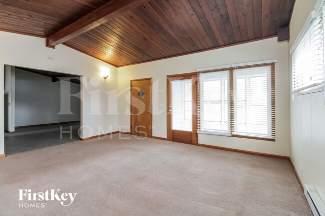 Foto del edificio - 1054 Kenmore Ave