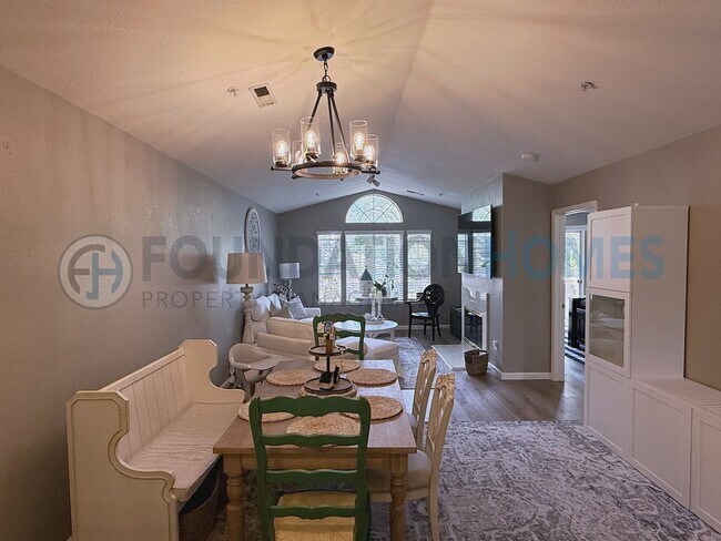 Foto del edificio - Updated 2BD Condo at Partridge Knolls | Private Deck, Garage & Pool