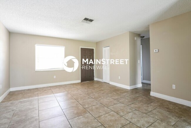 Foto del edificio - 3 Bedroom Pet-Friendly Home in Port Richey, FL with Main Street Renewal