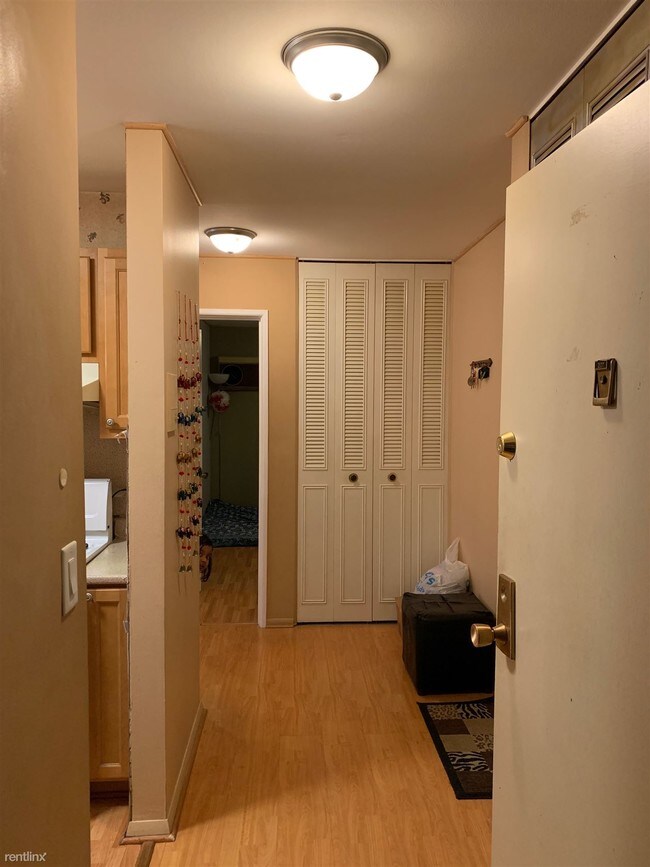 Foto del edificio - 974 Thornton Ln