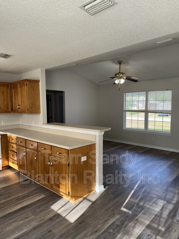 Building Photo - 7728 Bogey Ln