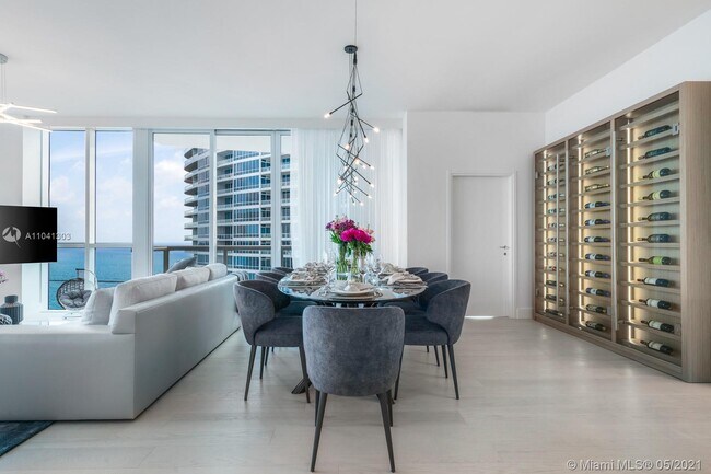 Foto del edificio - 50 South Pointe Dr