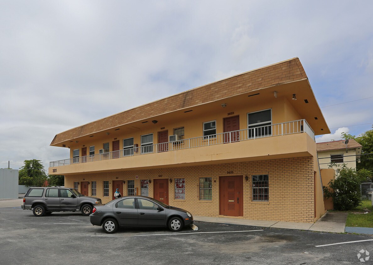 Foto del edificio - 3611 N Dixie Hwy