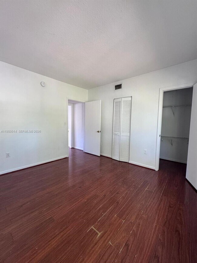 Foto del edificio - 8463 NW 4th Ct