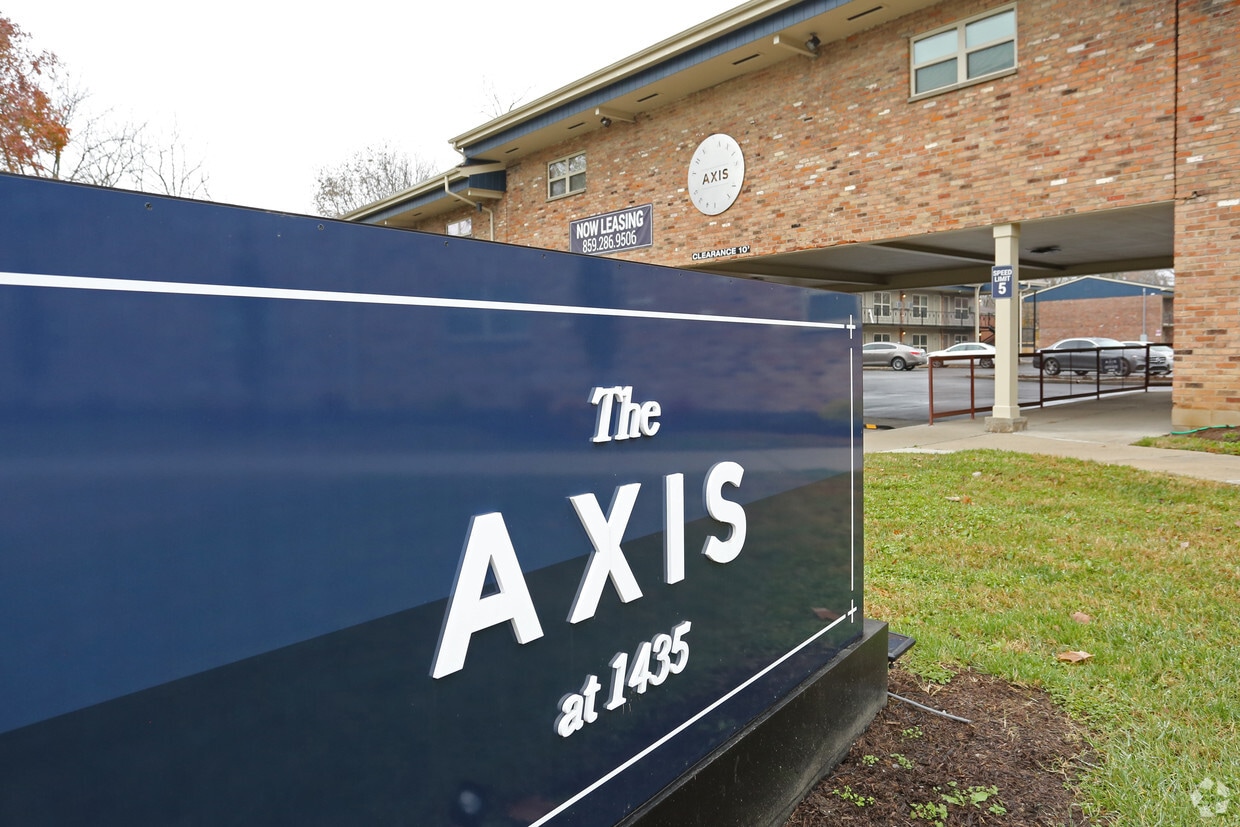 The Axis at 1435 1435 Nicholasville Rd Lexington, KY Apartments for