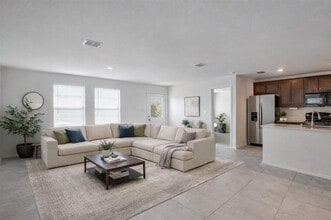 Building Photo - 14142 Birch Farm Dr